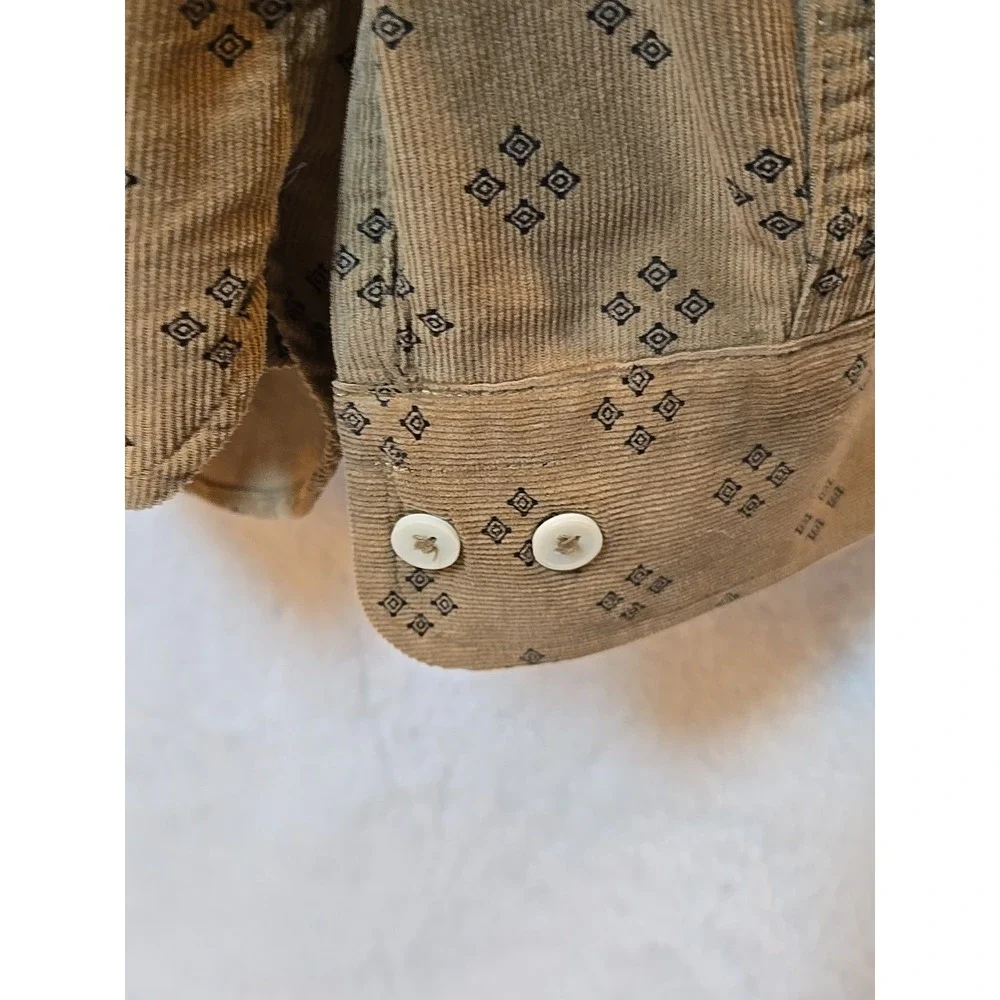 Banana Republic Organic Cotton Men's Button Down Long Sleeved Beige Shirt Size L